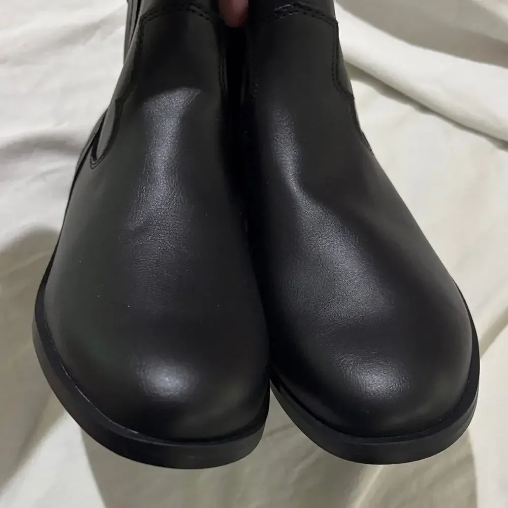 Zara 2.5 Sleek Black Ankle Boots side zip entry nwt and perfect w/rubber soles